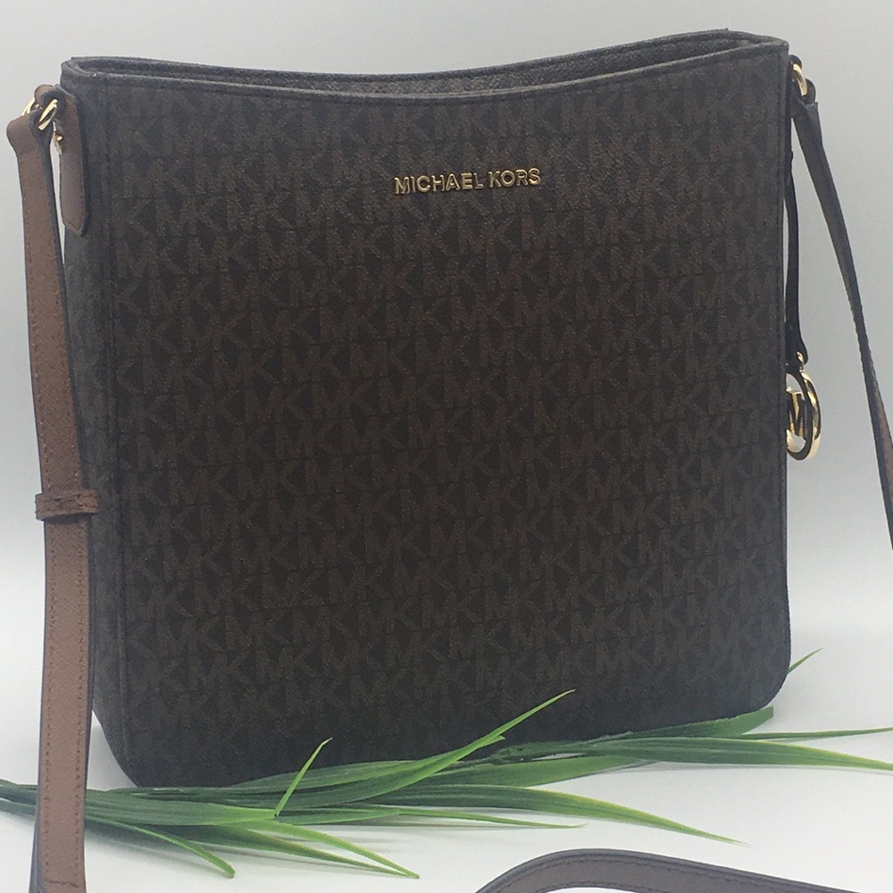 Michael Kors LG MESSENGER Crossbody BROWN